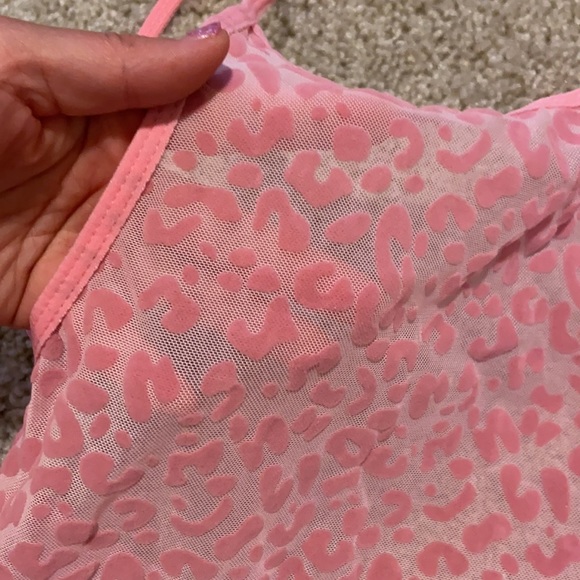 Pink leopard printed long slip & thong set. S - Picture 7 of 12